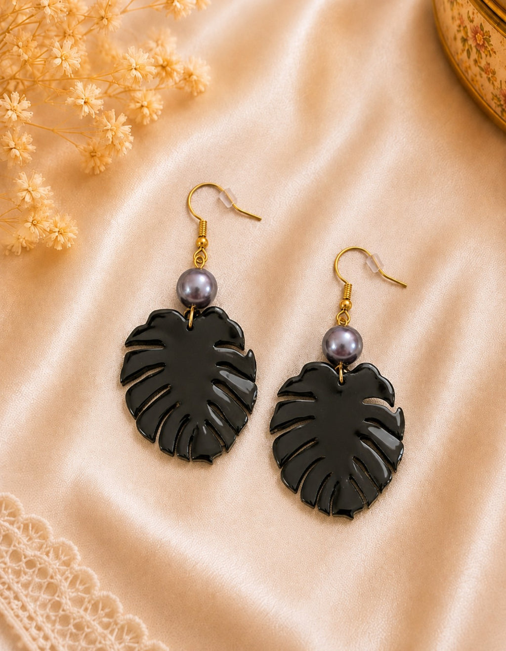 Boucles d’oreilles pendantes feuilles tropicales multicolores