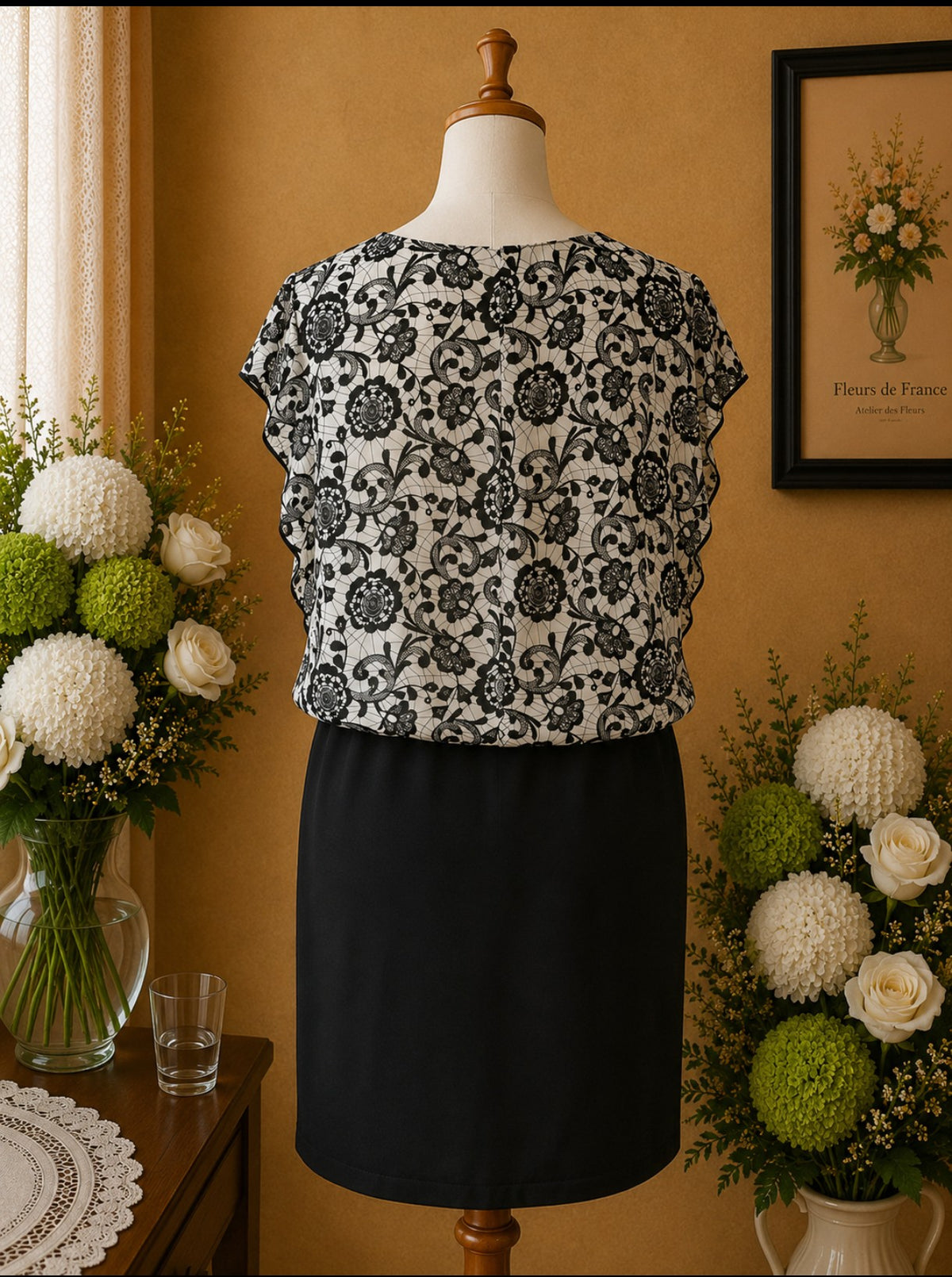 Robe Bi-matière Haut Floral Graphique & Jupe Noire taille 40