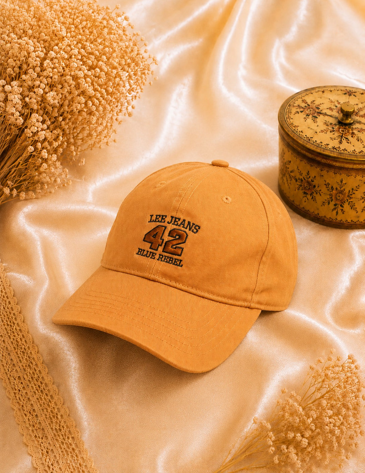 Casquette femme Lee Jeans neuve jaune moutarde avec broderie