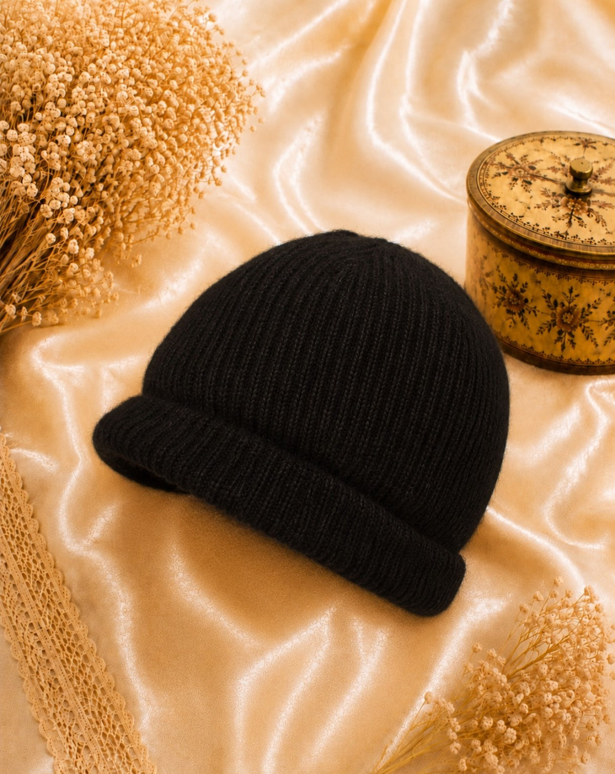 Bonnet femme Mackie gris très foncé presque noir 75% laine