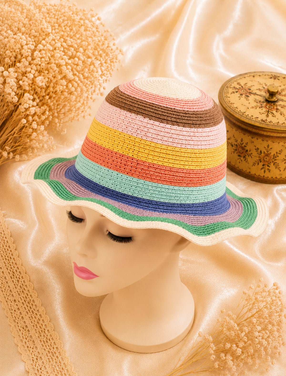 Chapeau H&M multicolore style paille larges bords ondulés