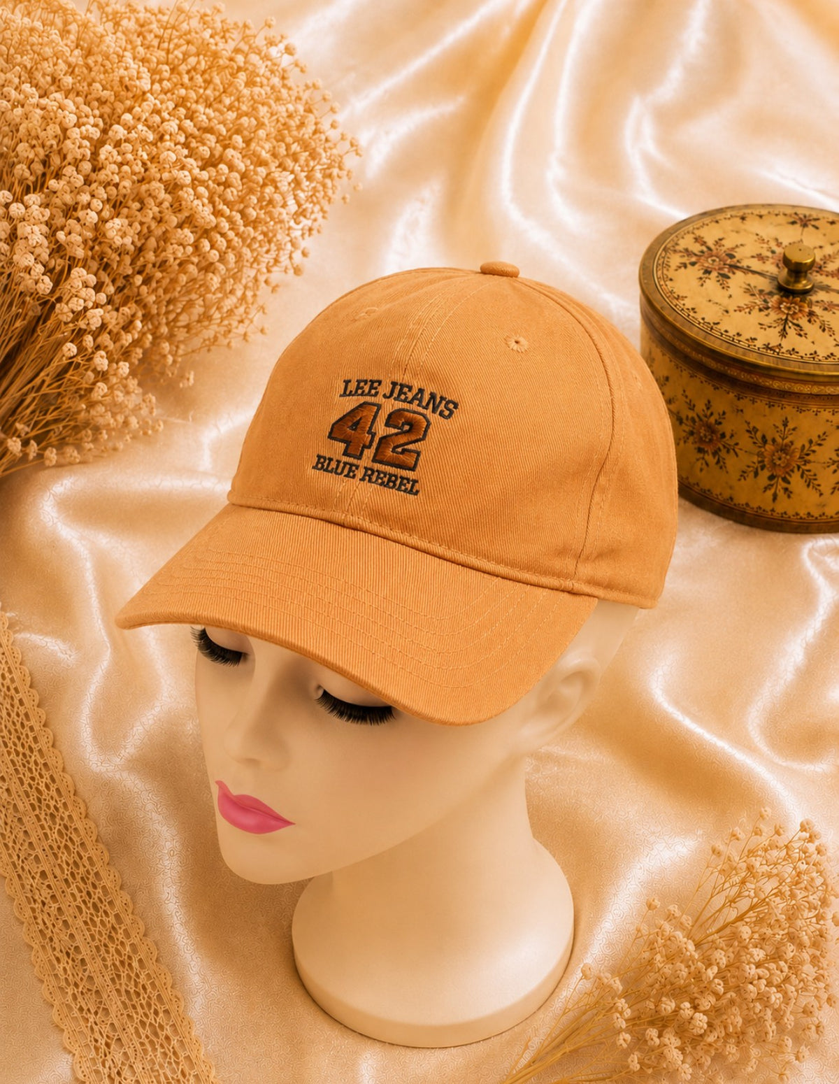 Casquette femme Lee Jeans neuve jaune moutarde avec broderie